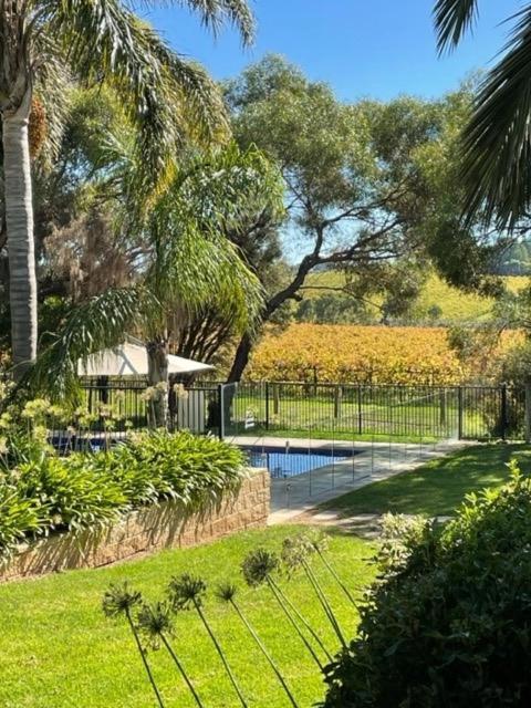 Amande Bed&Breakfast Mclaren Vale Exteriör bild